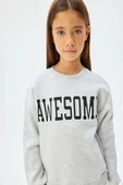 Koton Kız Çocuk Sweatshirt Baskılı Bisiklet Yaka Gömlek Etek Ucu Detaylı Şardonlu - 3