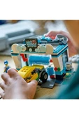 LEGO ®  City Oto Yıkama 60362 - 6 Yaş ve Üzeri Çocuklar İçin Bir Araba thumbnail 2