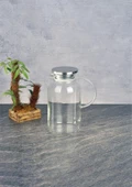 Cam Sürahi -  Borosilikat Cam Sürahi - Süzgeçli Detoks Sürahi - 1800 ML - Yuvarlak - 1