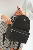 Siyah U39 Shaka Baskılı 2 Bölmeli Ön Cep Detaylı Su Geçirmez Unisex Sırt Çantası U:32 Cm E:25 Cm G:10 - 4