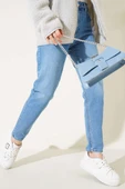 Dar Paça Mom Jeans Kot Pantolon Açık Mavi - 2