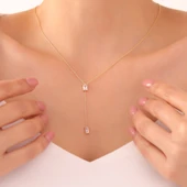 925 Ayar Gümüş Sallantılı Baget Taşlı Kolye thumbnail 1