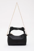 Shaka Siyah Shk24 Soft Deri Düğüm Detaylı Zincir Askılı El Ve Omuz Çantası U:14 E:22 G:8 Cm thumbnail 1