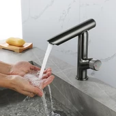 Modern Black Mat Siyah Tezgah Üstü Lavabo Bataryası Özel Tasarım Döner Banyo Lavabo Bataryası - 1