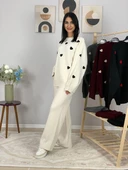 Kadın Uzun Kol Kalpli Bisiklet Yaka Triko Kazak Pantolon Takım (Beyaz) thumbnail 4