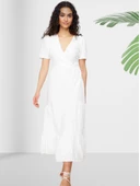 V Yaka Kloş Düz Beyaz Elbise thumbnail 2