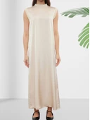 Sıfır Yaka Kolsuz Krem Düz Uzun Saten Elbise thumbnail 3