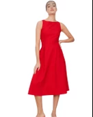 Kayık Yaka Diz Altı Düz Kırmızı Elbise thumbnail 1