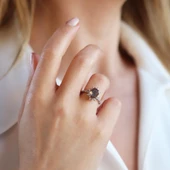 Zultanit Taşlı Elips Lotus Çiçeği Gümüş Yüzük thumbnail 4