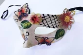 Kelebek ve Çiçek İşlemeli Venedik Maskesi Kırmızı Renk 10x18 cm - 2