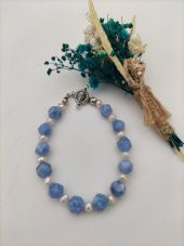 STONEAGE Şifa Bilekliği Mavi Kuvars ve İnciden T Kilitli Tararım thumbnail 2