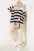 Çizgili Pirinç Örgü Salaş Triko Tunik Bej thumbnail 2