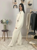 Kadın Uzun Kol Fiyonk Nakışlı Bisiklet Yaka Triko Kazak Pantolon Takım (Beyaz) thumbnail 4