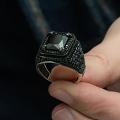 Siyah Zirkon Taşlı Mikro Taş İşlemeli  Gümüş Erkek Yüzük thumbnail 9