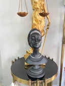 Dekoratif Afrikalı kadın Kaideli  Biblo thumbnail 5