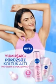 Nivea Kadın Sprey Deodorant Pearl&Beauty 150ml, 48 Saat Anti-perspirant Koruma, X3 Adet thumbnail 2
