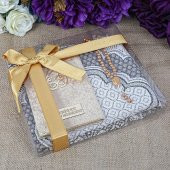 Hediyelik Kadife Kaplı Yasin Kitabı, Seccade, Kokulu Tesbih, Asetat Kutulu (26×23) Paket Gold - 1