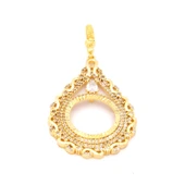 Altın Kaplama Beyaz Taşlı Örgü Çeyrek Çerçeve Kadın Kolye Ucu TGR-431 thumbnail 1