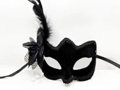 Nessiworld Siyah Renk Yandan Tüylü Beyaz İncili Süet Kaplama A Kalite Lüks Parti Maskesi 20x23 cm thumbnail 1