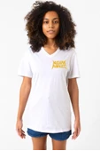 Nuclear Assault Lettern Logo Beyaz Kadın V yaka Tshirt - 1