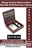 Premium Yüksek Kaliteli Alkol 8 OZ Matara Shot Bardak Huni Setli Ahşap Kutulu Satranç Takımı Seti - 1