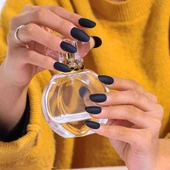 12 Adet Kendinden Yapışkanlı Tak ve Çık Mat Siyah Takma Tırnak thumbnail 3