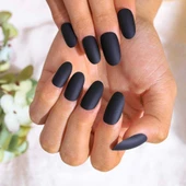 12 Adet Kendinden Yapışkanlı Tak ve Çık Mat Siyah Takma Tırnak thumbnail 2