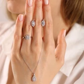 8 Ayar Beyaz Altın Baget Takı Seti (Zincir Dahil) thumbnail 1