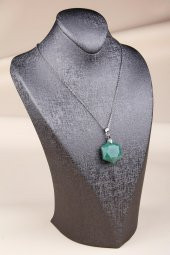 Aventurin Doğal Taş Hekzagonal Kesim Kolye thumbnail 2