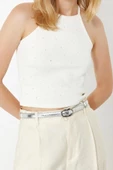 Kadın Moda Şık Crop Halter Yaka Slim Kalıp Örme Taş Detaylı Fitted Vücuda Oturan Fitilli Esnek Bluz - 2