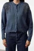 Kadın Moda Şık Regular Bisiklet Yaka Regular Oversize Yumuşak Dokulu Parlak Sim İşlemeli Triko Hırka - 1