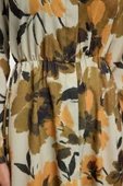 Kadın Moda Şık Tesettür Maxi Boy Gömlek Yaka Regular Çiçek Desenli Piliseli Dokuma Elbise - 4