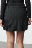 Kadın Moda Stil Mini Astarsız Dokuma Arka Beli Lastikli Pilise Detaylı Mini Boy Dokuma Etek - 4
