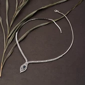 Safir Taşlı Kraliçe 14 Ayar Beyaz Altın Gerdanlık thumbnail 2