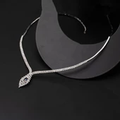 Safir Taşlı Kraliçe 14 Ayar Beyaz Altın Gerdanlık thumbnail 4