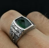 Özel İşlemeli Yeşil Zirkon Taşlı 925 Ayar Gümüş Yüzük thumbnail 2