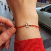 İp örgü 14 Ayar Altın E Harfli Bileklik thumbnail 4