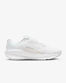 Nike FD6476 101 W Downshifter 13 Kadın Koşu Ayakkabısı - 3