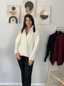 Oversize Geniş Kalıp Yarım Fermuarlı Dik Yaka Saç Örgülü Triko Kazak (Krem) thumbnail 2