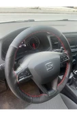 SEAT LEON DİKİŞLİ DERİ DİREKSİYON KILIFI KARBON/NOKTALI/KIRMIZI DİKİŞLİ thumbnail 1