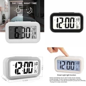 Dijital Alarmlı Masa Saati thumbnail 1