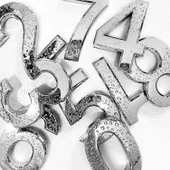 Yapışkanlı Kapı Numarası Küçük Boy 50 mm 5 cm Numara 4 Rakam Dört Sayısı Krom Renk Numaralar 1 Adet thumbnail 5