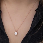 Gümüş Rose Beyaz Taşlı Kalpli Kadın Kolye thumbnail 3