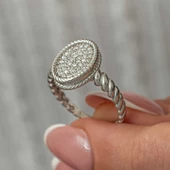 Gümüş Oval Zirkon Taşlı Kadın Yüzük SL8178 thumbnail 1