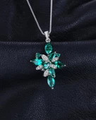 Zümrüt Taşlı Marquise Zarafet Kadın Gümüş Kolye thumbnail 2