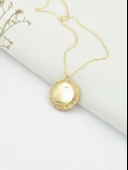 Mercan Taşlı Kırmızı Baget Gümüş Kolye Altın Kaplama thumbnail 3