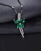 Zümrüt Taşlı Işıltılı Diamond Fiyonk Kelebek Kadın Gümüş Kolye thumbnail 4