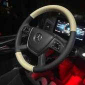 DİKİŞLİ DİREKSİYON KILIFI AÇIK BEJ/SİYAH DERİ SİYAH DİKİŞLİ YENİ MERCEDES İÇİN thumbnail 1