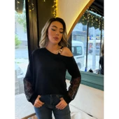 Lucky Life Kadın Uzun Kollu Tek Omuzu Açık Askılı Toka Ve Dantel Detay Viskon Iki Iplik Bluz - 2