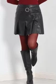 Pileli Tokalı Deri Etek Siyah - 24396.1893. - 1